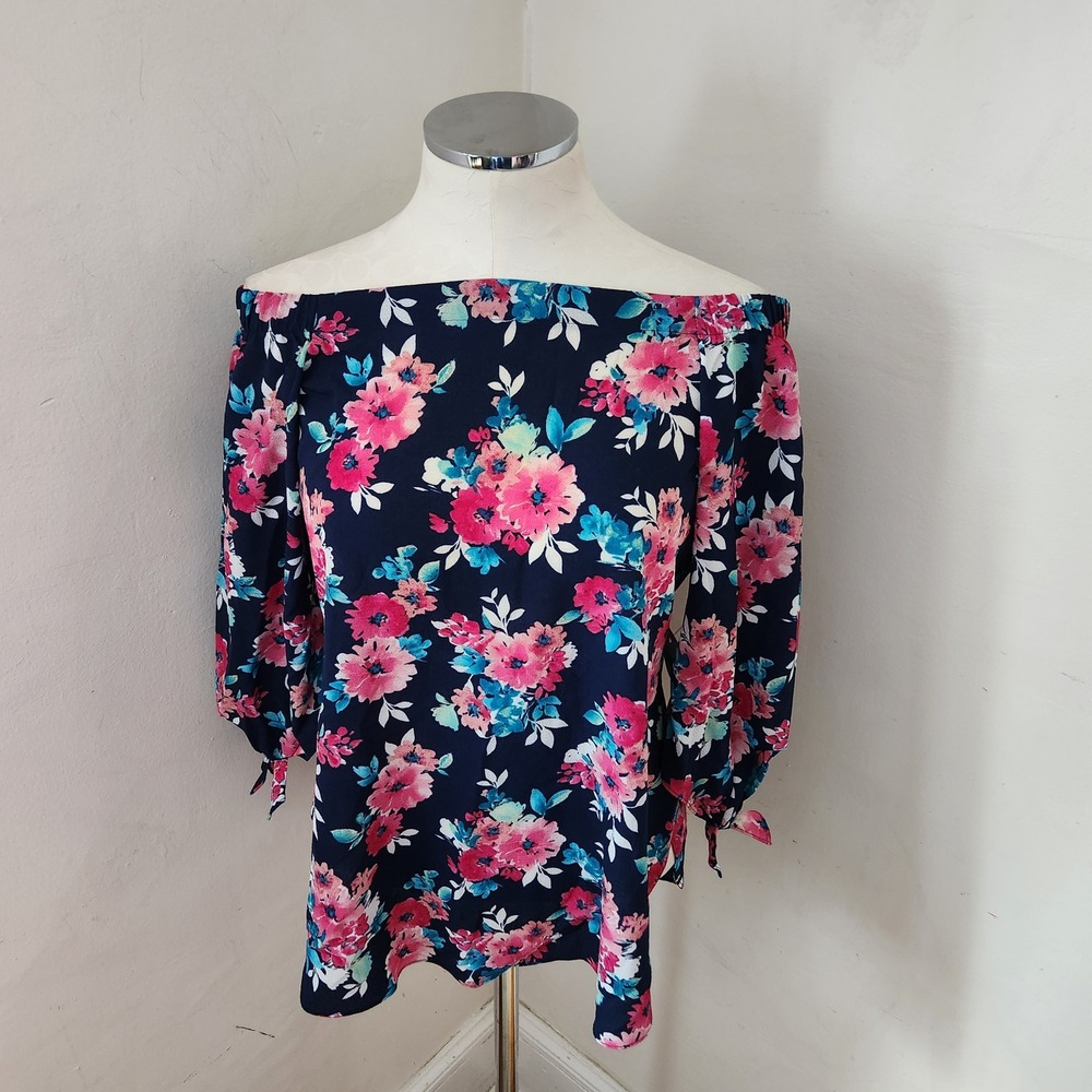 Status by Chenault Navy Pink Floral Off Shoulder‎ Blouse Stitch Fix Top M NEW